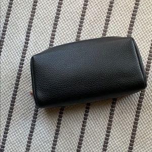 Cuyana Tech Case